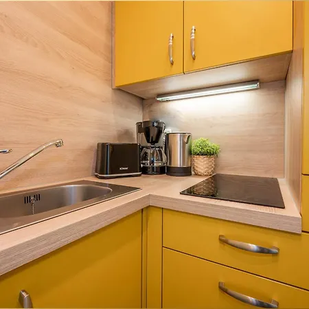 Holtz Holtz 2 * 奥斯特西巴德钦诺维茨